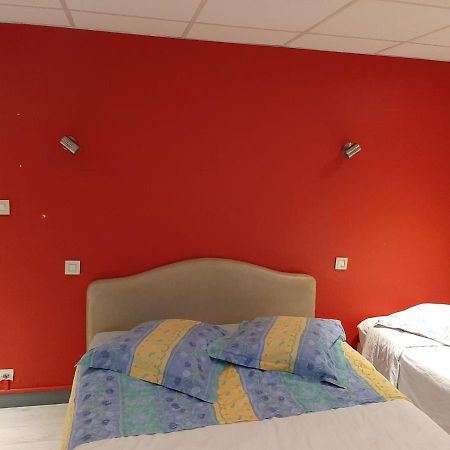 Le Fecamps Hotell Bolbec Eksteriør bilde