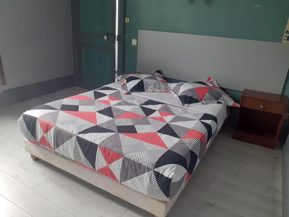 Le Fecamps Hotell Bolbec Eksteriør bilde
