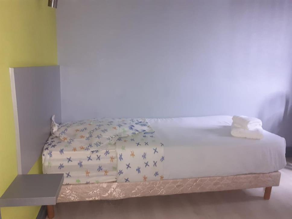 Le Fecamps Hotell Bolbec Eksteriør bilde
