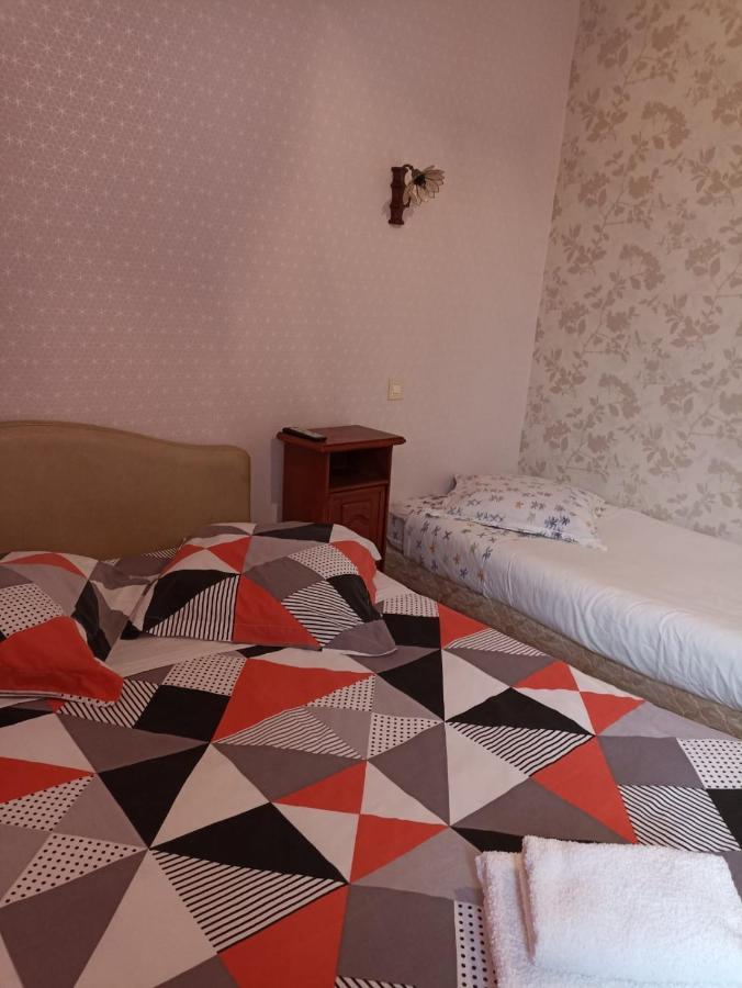 Le Fecamps Hotell Bolbec Eksteriør bilde